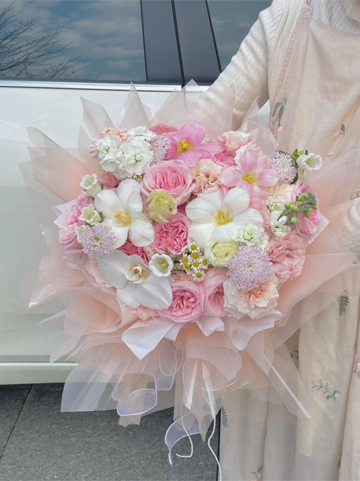 Pink &White Orchid Bouquet（XL Size）